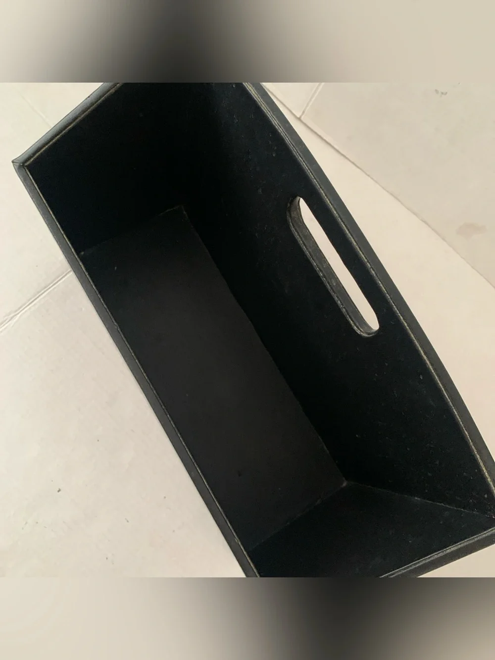 Imitation Leather Dark Brown Magazine Books Rack with Handle. 15x11x6